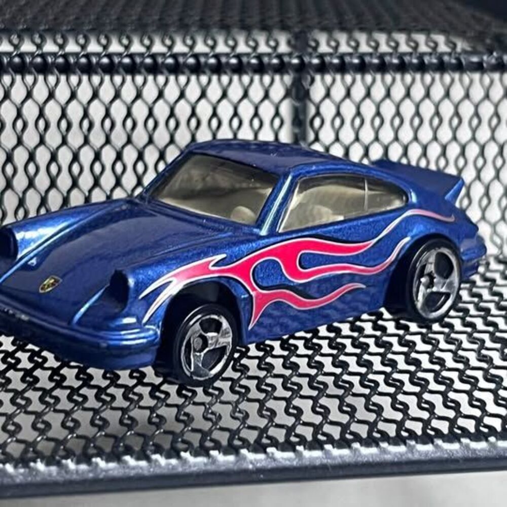 Hot Wheels Porsche 911 Carrera